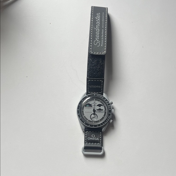 Omega Other - Omega x Swatch Speedmaster Misson to the Moon Watch